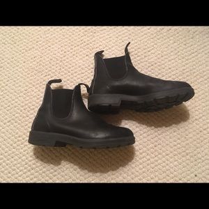 Classic Black Blundstone Boots, womens 8.5